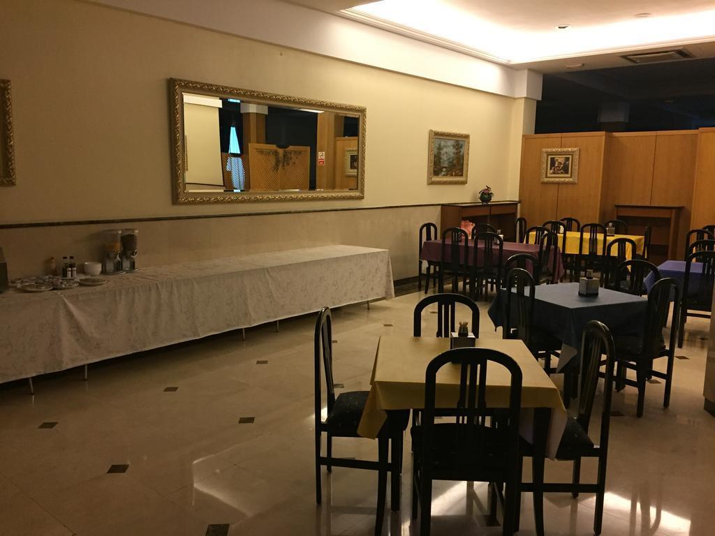 Hotel Ciudad De Fuenlabrada Kültér fotó